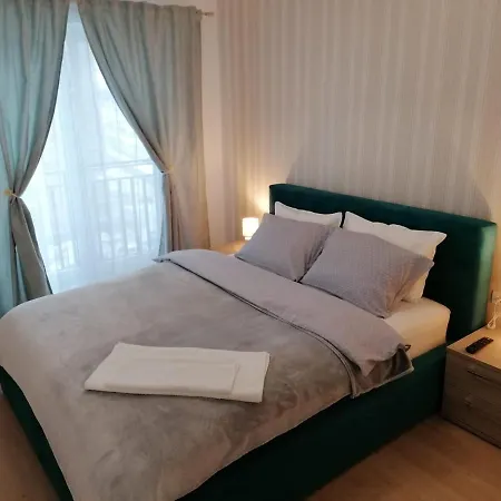 Апартаменти Shtern Estate Apartament