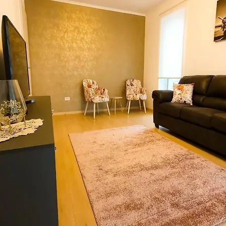 Апартаменти Shtern Estate Apartament