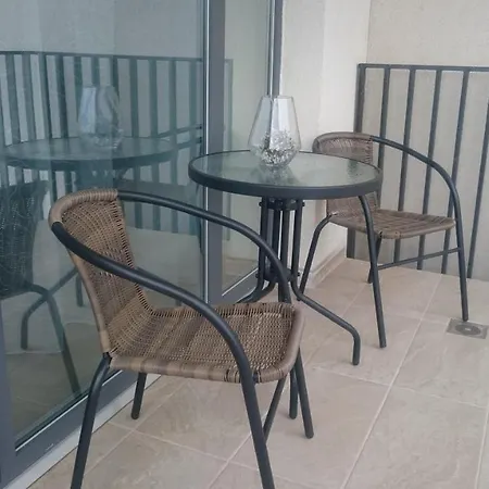 Shtern Estate Apartament Апартаменти